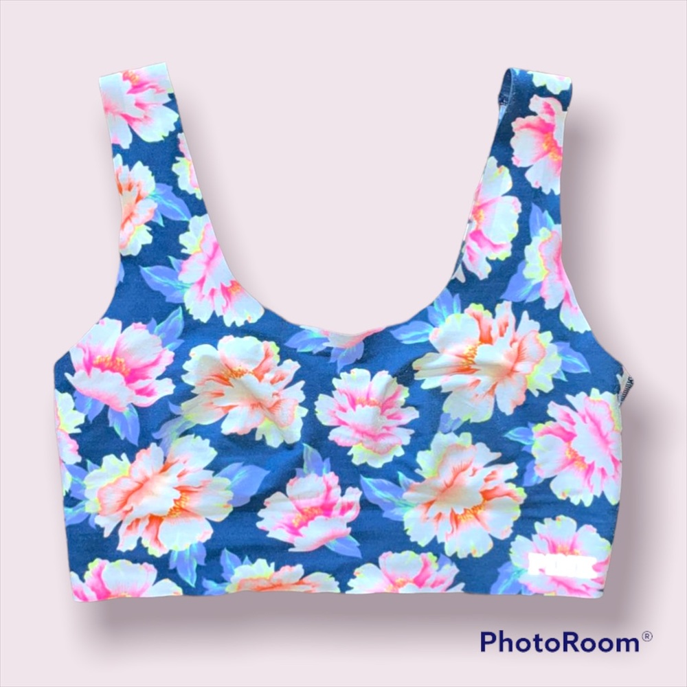 Victoria’s Secret PINK flowered no seem sports bra 🌸 M